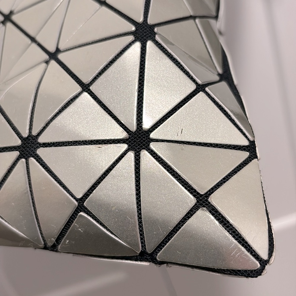 [Bao Bao] Issey Miyake Metallic PVC Geometric Black Mesh Zip-Close Shoulder Tote - Picture 13 of 16